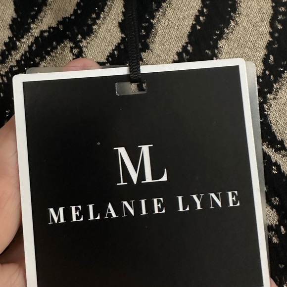 NWT Melanie Lyne Mock Neck Tunic - Picture 5 of 9